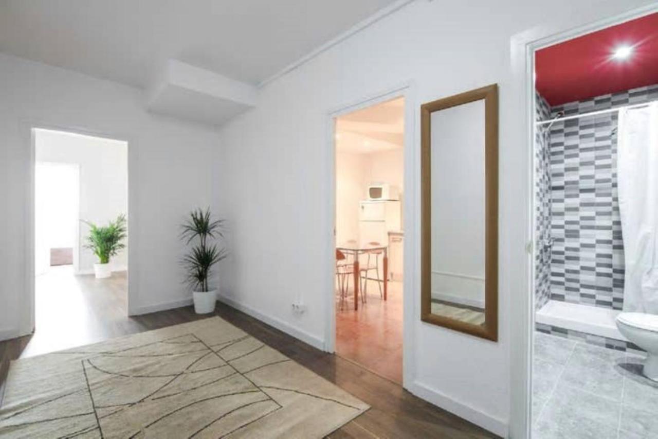 Sagarda Familia Private Sunny Room Barcelona Luaran gambar