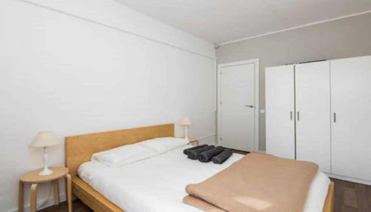 Sagarda Familia Private Sunny Room Barcelona Luaran gambar